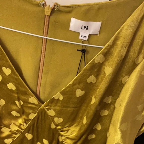 Yellow gold heart print mini dress w puff long sleeve - Picture 2 of 2